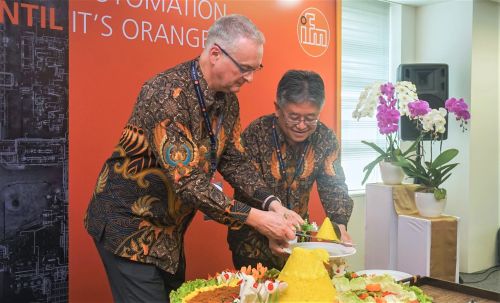 ID Traditional Ceremony (Tumpeng)