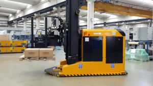 Automated Guided Vehicles (AGVs)- Tecnoferrari vertraut auf ifm Vision Sensorik